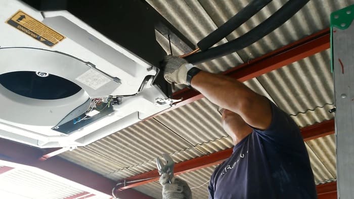 Qué es un sistema inverter en un aire acondicionado cassette